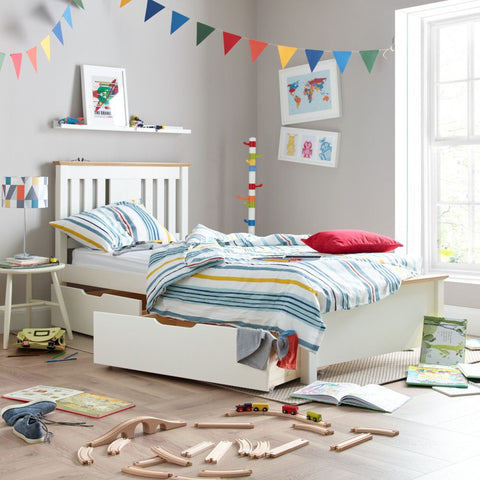 Chester White Solo Bed